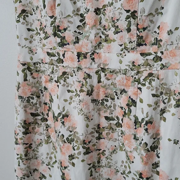 Forever 21 Contemporary Floral Sheath Dress - Picture 4 of 5